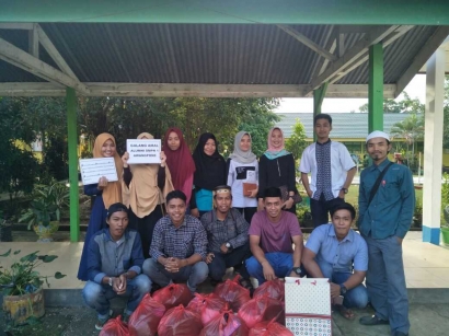 Alumni SMPN 1 Awangpone Melaksanakan Kegiatan Solidaritas
