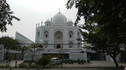 Jelajah Masjid Unik dan Jakarta Islamic Centre di Jakarta Utara