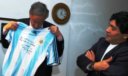 Argentina Memprihatinkan dan Maradona Gembira!