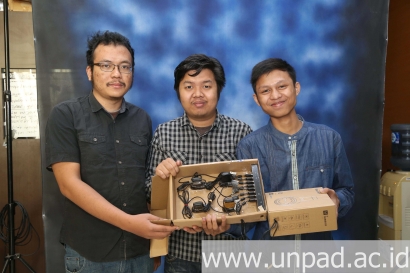 Tiga Mahasiswa Unpad Menghasilkan Detektor Partikel Muon untuk Mengidentifikasi Material