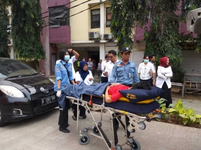 Seorang Wanita Sebatang Kara Ditemukan Sakit Keras di Rusun Tipar Jakarta Timur