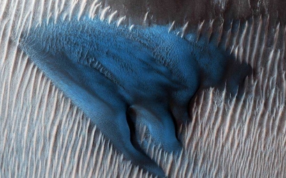 Benarkah Ada Bukit Berwarna Biru di Mars?