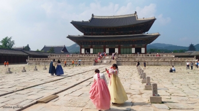 Gyeongbok-gung, Merasakan Suasana Tradisional di Tengah Modernitas Seoul