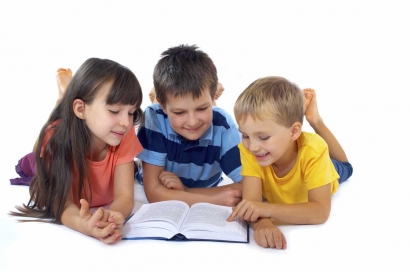 Prinsip Mengajar Anak Membaca sejak Balita
