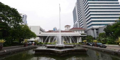 Drama Pergantian Pejabat di DKI Jakarta