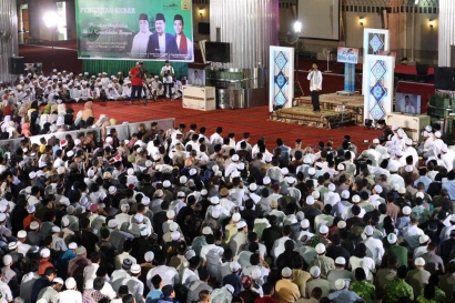 Ustaz Abdul Somad Bawakan Pengajian Akbar Dewan Masjid Indonesia di Istiqlal