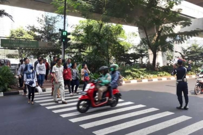 "Pelican Crossing" dan Keberpihakan terhadap Pedestrian