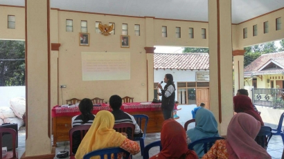 Jelang Pilkades di Kabupaten Pemalang, KKN TIM II UNDIP Berikan Edukasi Mengenai Sistem "E-Voting"