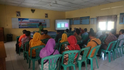 Mahasiswa KKN Tim II Undip Gelar Workshop Peningkatan Kualitas Pelayanan Publik Kecamatan Gabus, Grobogan.