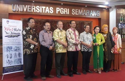 Serunya Pameran Gabungan Seni Tari Tradisional dan Sketsa di UPGRIS Semarang