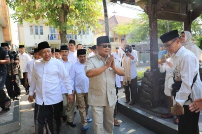 Ziarahi Makam Pendiri Bangsa, Bukti Prabowo Tidak Lupa Sejarah
