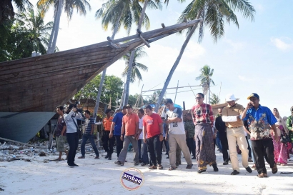 Gubernur Sulawesi Selatan Pastikan Perbaiki Akses Jalan Pantai Mandala Ria