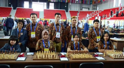 Tim Putra dan Putri Indonesia Sukses di Babak Keempat Olimpiade Catur Batumi Georgia 2018