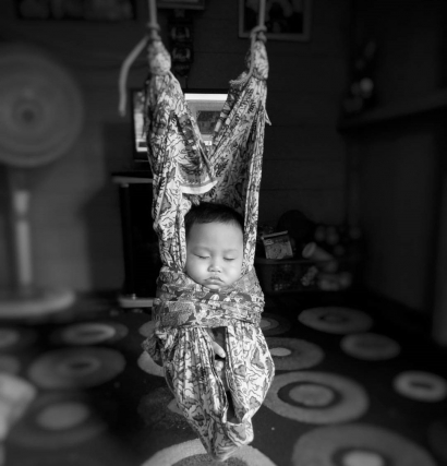 Bapukung, Tradisi Tua Meninabobokan Bayi Khas Suku Banjar