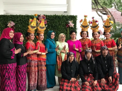 Sulsel Berjaya di Istana, Tarian Toraja Dipesan Khusus Isteri JK