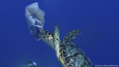 Danone Indonesia Kolaborasi untuk Tanggulangi Sampah Plastik