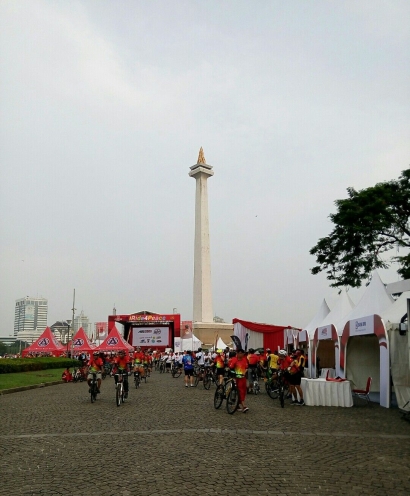 Bersepeda untuk Indonesia Damai