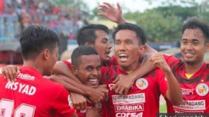 Semen Padang FC Lolos dari Lubang Jarum