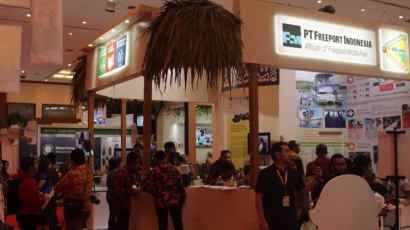 Melihat Kerajinan Tas Khas Papua dalam Filantropi Festival 2018