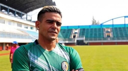 "El Loco" Mengantarkan Elang Jawa Balik Lagi ke Liga 1