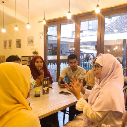 Linda Afriani Undang Anggota Yayasan Yogyakarta Berdaya untuk Curhat