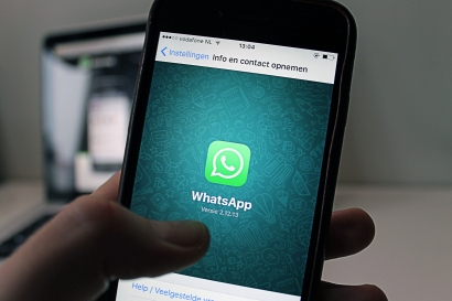 Grup WhatsApp dan Indikasi Sikap Acuh Tak Acuh