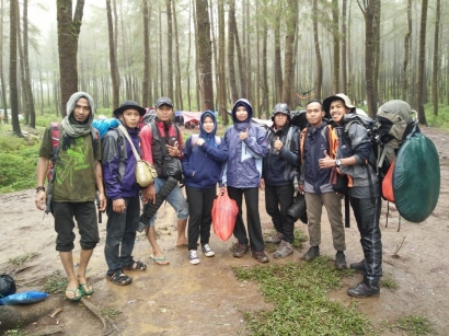 Camping Team, Hutan Pinus Malino