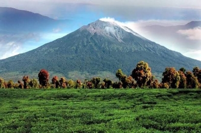 Misteri Gunung Ciremai, Nini Pelet dan Ilmu Pengasihan Jaran Goyang