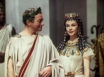 Kucing Cleopatra Menyibak Tabir Tragedi Julius Caesar