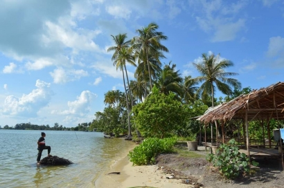 Tanjung Siambang dan Tanjung Setumu, Pantai Indah di Dompak, Kepri