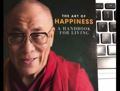 Belajar Bahagia ala Dalai Lama