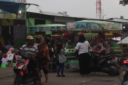 "Mal Rakyat" Itu Ada di Jebe Mutiara Taman Palem Jakarta Barat