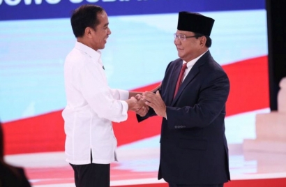 Ketika Jokowi Mengusik Narasi Hipokrit Prabowo