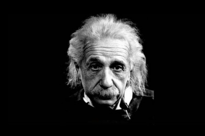 Einstein dan Hidup Bermakna