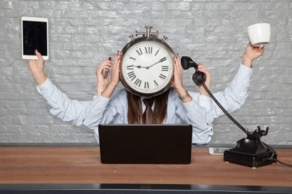 Apakah Gangguan Digital Mengurangi Produktivitas Kerja?