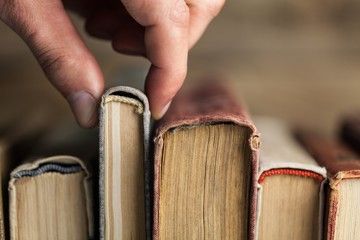 Mengukur Ketersambungan Pembaca dengan Karya Sastra