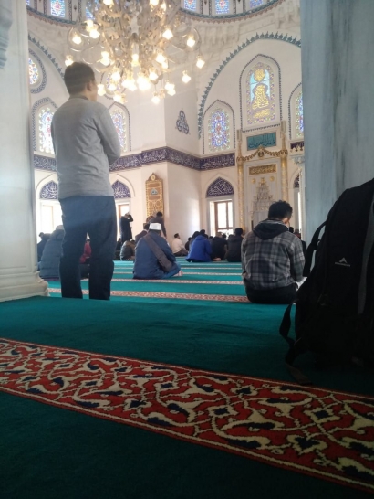 Jumatan di Masjid Camii, Tokyo