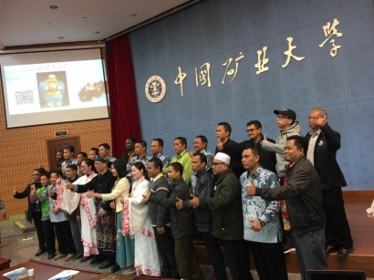 Hari Ketujuhbelas Belajar di Negara China