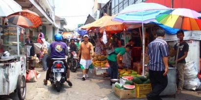 Cara Penjual Menjalin Relasi dengan Pelanggan di Pasar Tradisional