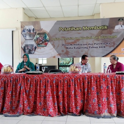 Dinas Kebudayaan dan Pariwisata Kota Tangerang Beri Pelatihan Membatik untuk Masyarakat Kota Tangerang