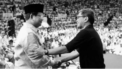 Salam Akal Sehat, Rocky Gerung Hadir Namanya Disebut Prabowo