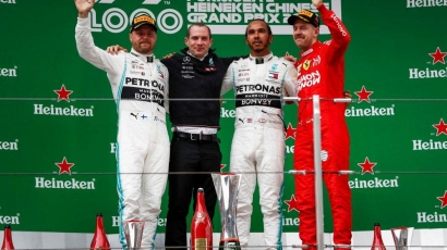 Lewis Hamilton Berhasil Memenangi Balapan F1 Ke-1000 di GP China