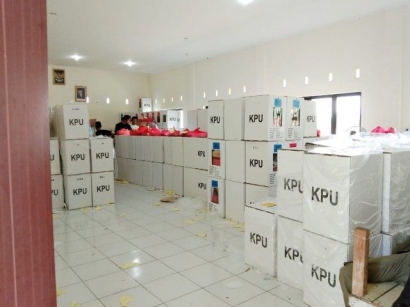 Sehari Lagi Pemilu 2019 KPU Bantaeng Masih Kekurangan 104 C1 Plano
