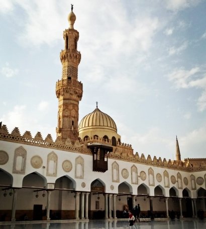 Sejarah Singkat Berdirinya Masjid dan Universitas Al-Azhar