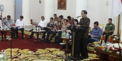 Jokowi Minta Harga Pangan Tak Bergejolak Saat Puasa