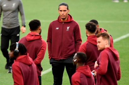 Virgil van Dijk Ingin Melupakan Kenangan Pahit di Camp Nou