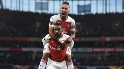 Lacazette dan Aubameyang Bawa Satu Langkah Arsenal ke Final Liga Eropa