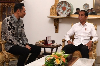 AHY Bertemu Jokowi (Menjinakan koalisi)