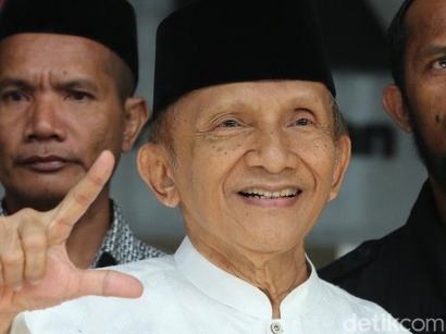 Tudingan Ngawur Amien Rais pada Jokowi