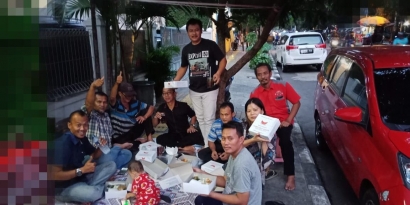 Dekatkan Diri Dengan Warganya, Ini Yang Dilakukan LMK RW.05 Grogol Jakarta Barat Di Bulan Ramadhan